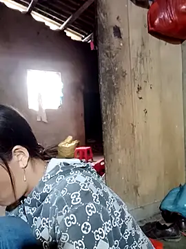 Snapshot of muamua99 chatting on March 4, 2026, 3:47 am muamua99 online show from March 4, 2026, 3:47 am