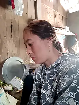 Snapshot of muamua99 chatting on March 1, 2026, 4:34 am muamua99 online show from March 1, 2026, 4:34 am