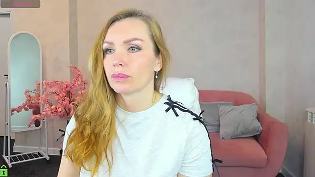 Snapshot of Marie_Hayes chatting on May 11, 2026, 12:56 am Marie Hayes online show from May 11, 2026, 12:56 am