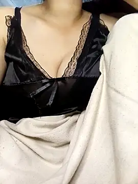 Snapshot of Merrylinh chatting on March 8, 2026, 9:01 am Merrylinh online show from March 8, 2026, 9:01 am