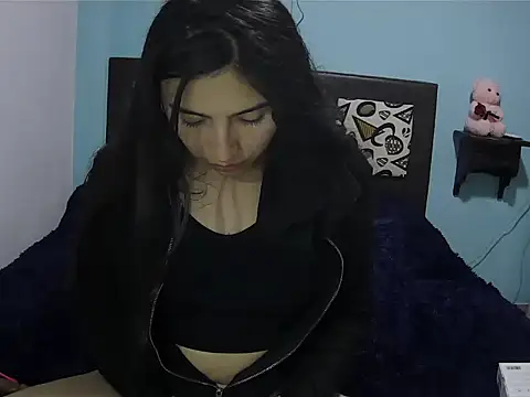 Snapshot of Emily_Gree chatting on May 13, 2026, 1:12 am Emily Gree online show from May 13, 2026, 1:12 am