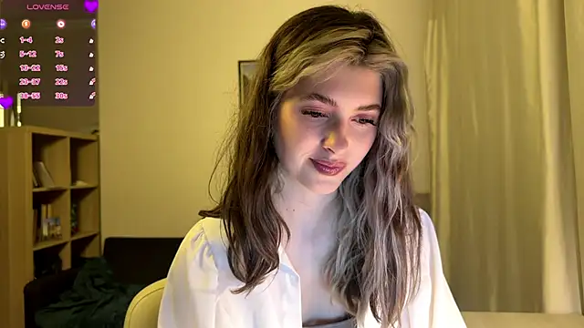 Dia DeAmas online show from May 12, 2026, 9:10 pm