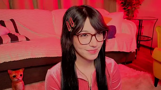 LaveraBadlam online show from February 2, 2026, 7:13 pm