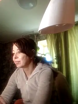 Snapshot of KettyLoveX chatting on April 29, 2026, 9:35 am KettyLoveX online show from April 29, 2026, 9:35 am