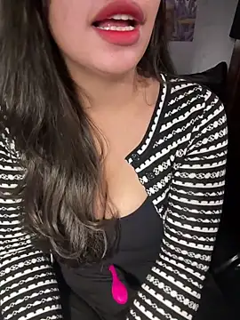 Xuka Sweet online show from February 2, 2026, 2:10 am