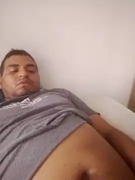 Snapshot of Espartaco95 chatting on January 9, 2026, 9:33 pm Espartaco95 online show from January 9, 2026, 9:33 pm