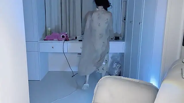 Snapshot of Ccc7- chatting on May 27, 2026, 12:01 pm Ccc7- online show from May 27, 2026, 12:01 pm