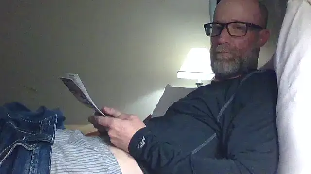 Snapshot of tittycum3636 chatting on February 24, 2026, 8:26 am tittycum3636 online show from February 24, 2026, 8:26 am