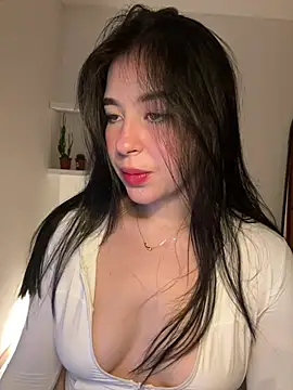 evelynrosess1 online show from June 3, 2026, 12:55 am