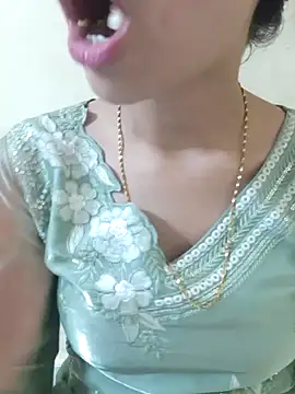 Snapshot of Kanchan7909 chatting on July 17, 2026, 2:58 pm Kanchan7909 online show from July 17, 2026, 2:58 pm
