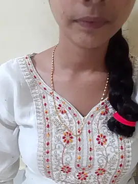 Snapshot of Kanchan7909 chatting on July 3, 2026, 4:02 pm Kanchan7909 online show from July 3, 2026, 4:02 pm