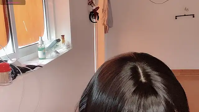 Tieu-May online show from February 3, 2026, 7:13 am