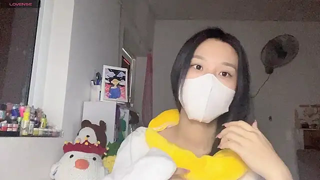 Tieu-May online show from May 4, 2026, 9:12 am
