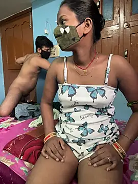 Snapshot of A-POOJA_RANI chatting on April 14, 2026, 1:10 am A-POOJA RANI online show from April 14, 2026, 1:10 am