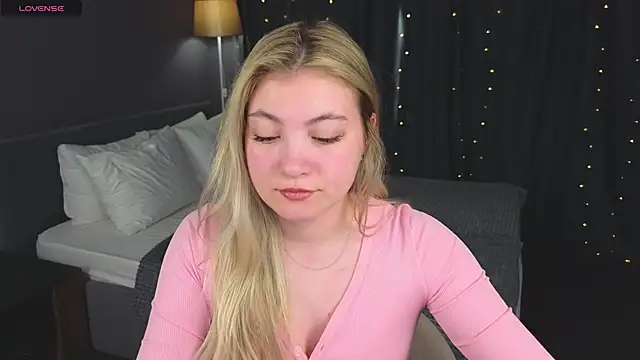 Angel  Grace online show from April 30, 2026, 12:06 am