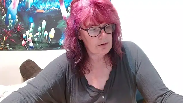 Snapshot of ladylavende3 chatting on October 19, 2025, 7:11 am ladylavende3 online show from October 19, 2025, 7:11 am