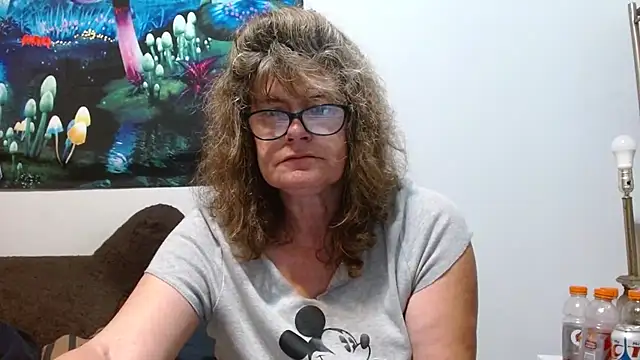 Snapshot of ladylavende3 chatting on October 5, 2025, 7:21 am ladylavende3 online show from October 5, 2025, 7:21 am