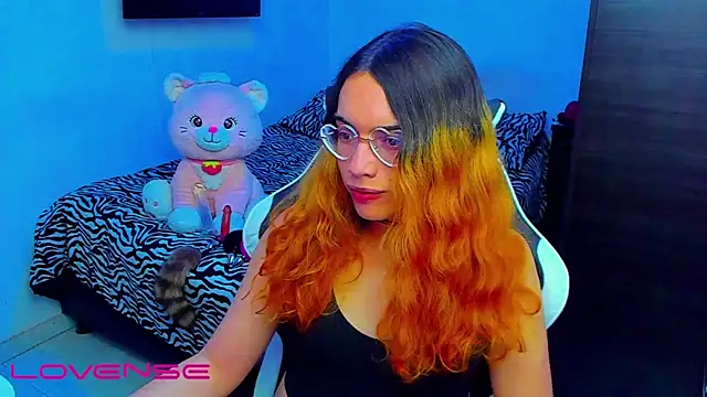 lillykittyyy online show from May 4, 2026, 3:54 am