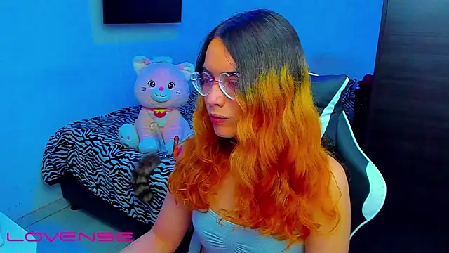 lillykittyyy online show from May 1, 2026, 3:55 am