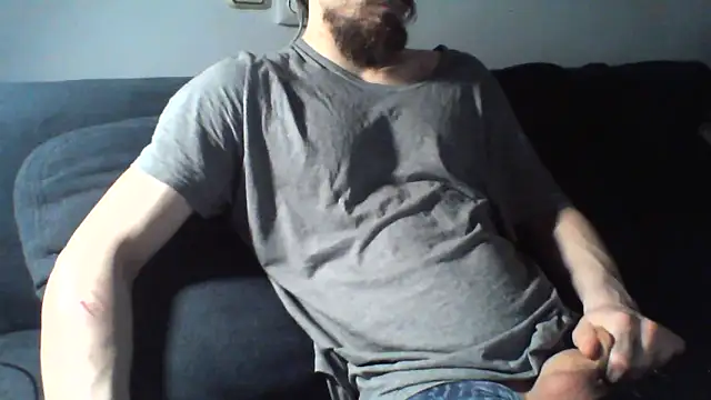 KaelNox online show from May 24, 2026, 4:07 pm