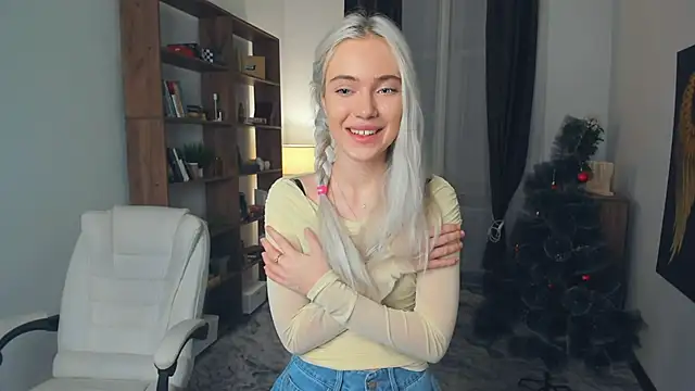 KristalCrowner online show from January 15, 2026, 8:01 pm