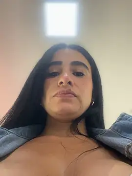 RoseOnYou online show from January 15, 2026, 9:18 pm