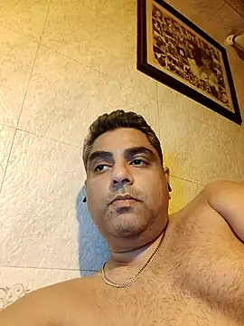 Snapshot of hardnhornybull chatting on March 10, 2026, 9:52 pm hardnhornybull online show from March 10, 2026, 9:52 pm