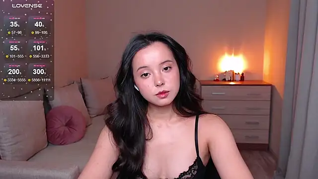 lia hetty online show from September 25, 2025, 4:35 pm