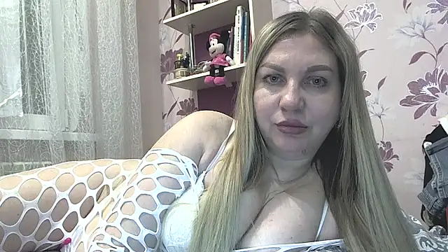 Snapshot of AmandaSexyLAX chatting on May 15, 2026, 8:40 pm AmandaSexyLAX online show from May 15, 2026, 8:40 pm