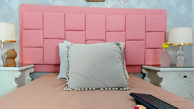 laura rouse7 online show from January 14, 2026, 11:47 am