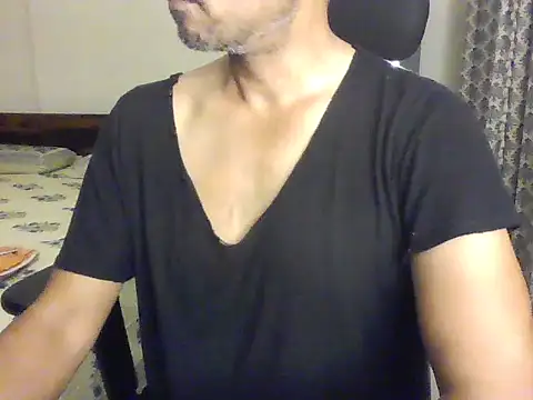 Snapshot of Moh-Moksha chatting on June 20, 2026, 3:06 pm Moh-Moksha online show from June 20, 2026, 3:06 pm