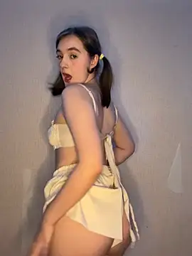 Chamyri online show from January 18, 2026, 4:32 pm