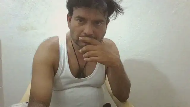 Snapshot of KUMA_500 chatting on June 14, 2026, 8:59 am KUMA 500 online show from June 14, 2026, 8:59 am