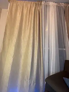 Snapshot of milablossom01 chatting on March 8, 2026, 2:48 am milablossom01 online show from March 8, 2026, 2:48 am