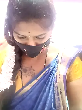 Tamil Hot Anu online show from April 5, 2026, 9:43 pm