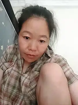 Snapshot of donaaa2 chatting on March 6, 2026, 2:06 am donaaa2 online show from March 6, 2026, 2:06 am