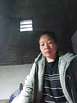 Snapshot of donaaa2 chatting on March 13, 2026, 11:43 pm donaaa2 online show from March 13, 2026, 11:43 pm