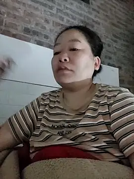 Snapshot of donaaa2 chatting on February 19, 2026, 11:56 pm donaaa2 online show from February 19, 2026, 11:56 pm