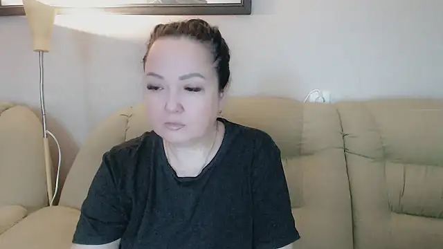 Snapshot of infinity_loveliness chatting on February 14, 2026, 6:13 am infinity loveliness online show from February 14, 2026, 6:13 am