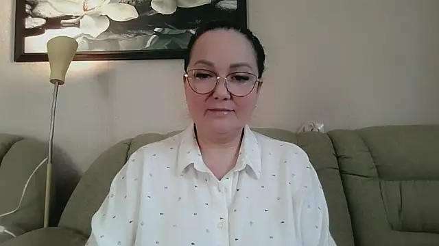 Snapshot of infinity_loveliness chatting on May 18, 2026, 5:34 am infinity loveliness online show from May 18, 2026, 5:34 am