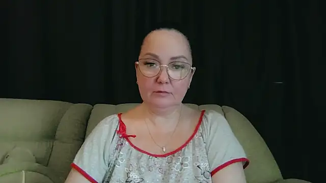 Snapshot of infinity_loveliness chatting on June 20, 2026, 6:40 am infinity loveliness online show from June 20, 2026, 6:40 am