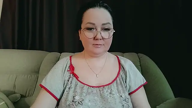 Snapshot of infinity_loveliness chatting on March 15, 2026, 9:49 am infinity loveliness online show from March 15, 2026, 9:49 am