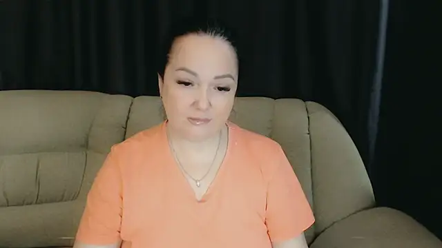 Snapshot of infinity_loveliness chatting on February 6, 2026, 8:32 am infinity loveliness online show from February 6, 2026, 8:32 am