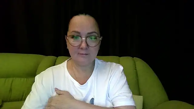 Snapshot of infinity_loveliness chatting on June 18, 2026, 9:14 am infinity loveliness online show from June 18, 2026, 9:14 am