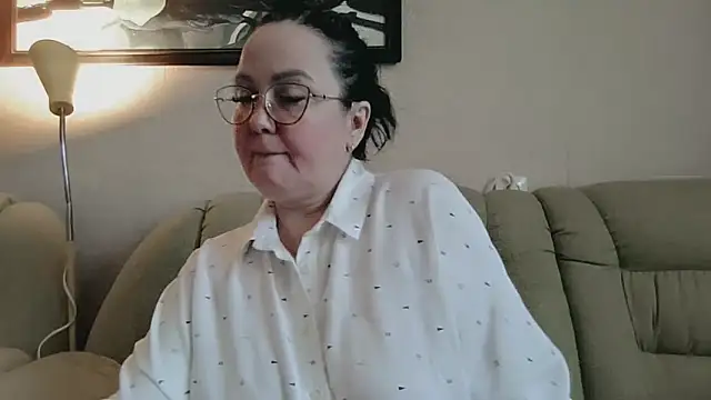 Snapshot of infinity_loveliness chatting on May 21, 2026, 6:44 am infinity loveliness online show from May 21, 2026, 6:44 am