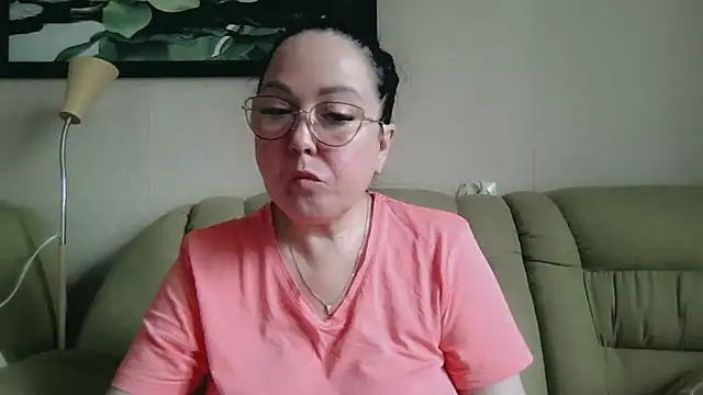 Snapshot of infinity_loveliness chatting on June 15, 2026, 6:35 am infinity loveliness online show from June 15, 2026, 6:35 am