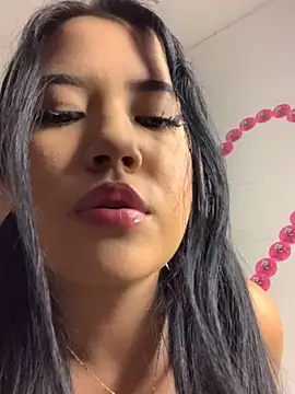 Snapshot of DulcePiink chatting on March 30, 2026, 8:10 pm DulcePiink online show from March 30, 2026, 8:10 pm