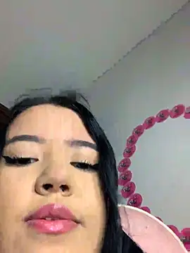 Snapshot of DulcePiink chatting on March 31, 2026, 11:18 pm DulcePiink online show from March 31, 2026, 11:18 pm