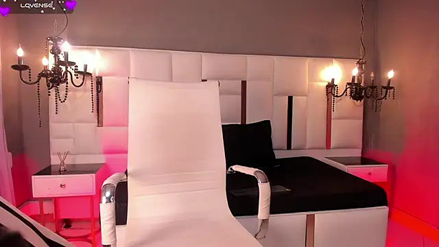 Snapshot of MAGIC_ISIS_ chatting on February 21, 2026, 4:47 am MAGIC ISIS online show from February 21, 2026, 4:47 am