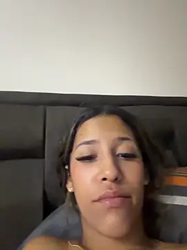 Snapshot of vicky_bass_ chatting on May 19, 2026, 1:10 am vicky bass online show from May 19, 2026, 1:10 am